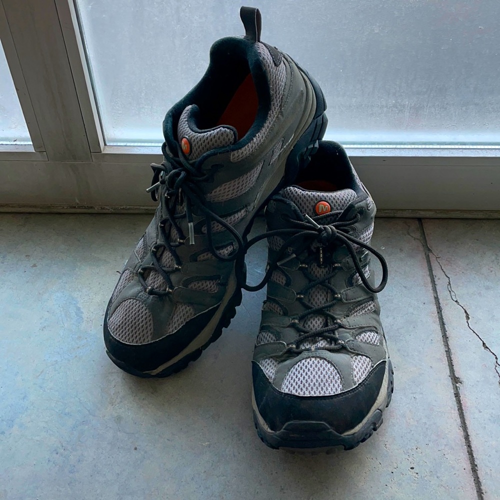 Merrill hiking shoes